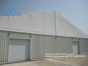 Sandwich yalıtımlı, qattiq devorlari bilan ochiq sanoat saqlash çadırı palatasi